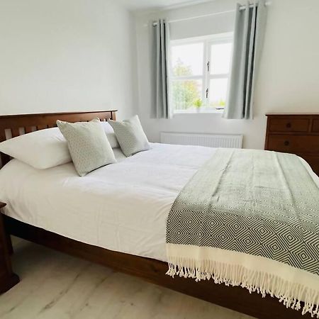 Private Apartment One On Lough Corrib, Oughterard Голуей Екстериор снимка