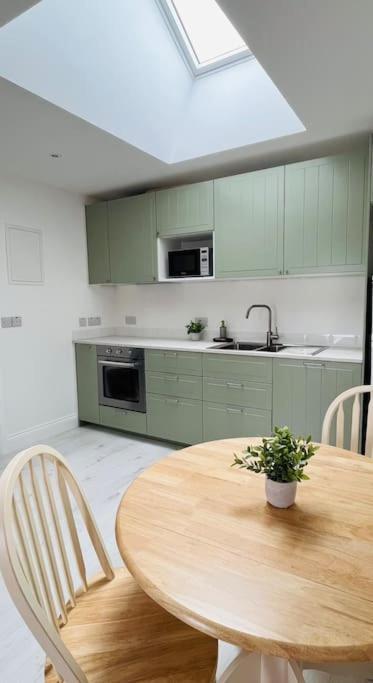 Private Apartment One On Lough Corrib, Oughterard Голуей Екстериор снимка